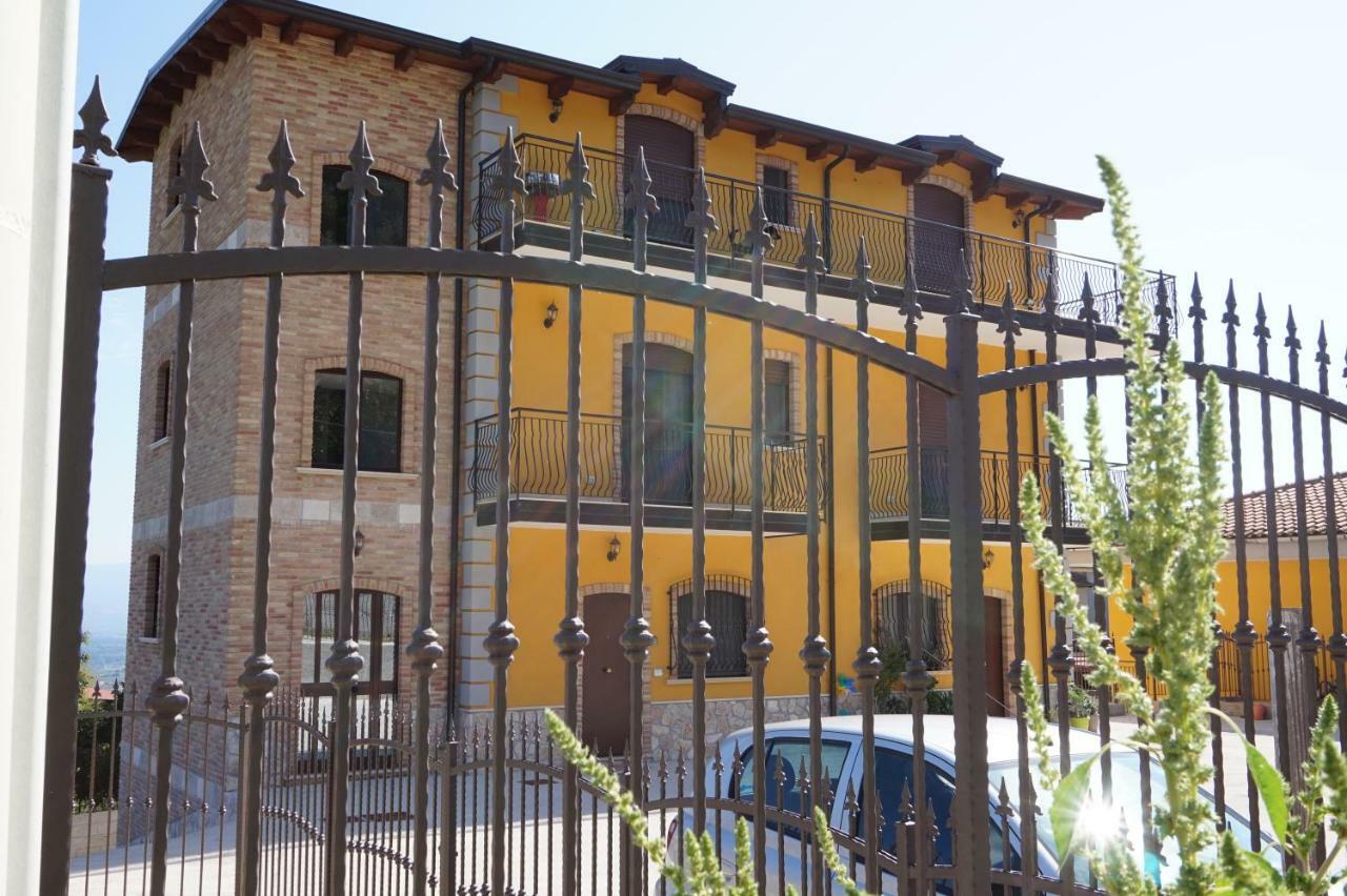 A Casa Di Laura B&B Apartments Кампания Екстериор снимка