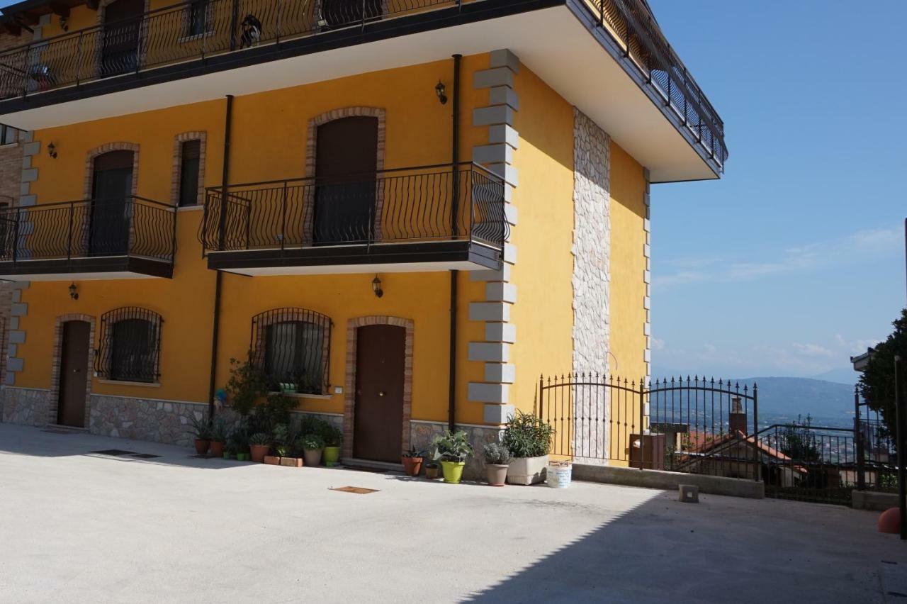 A Casa Di Laura B&B Apartments Кампания Екстериор снимка